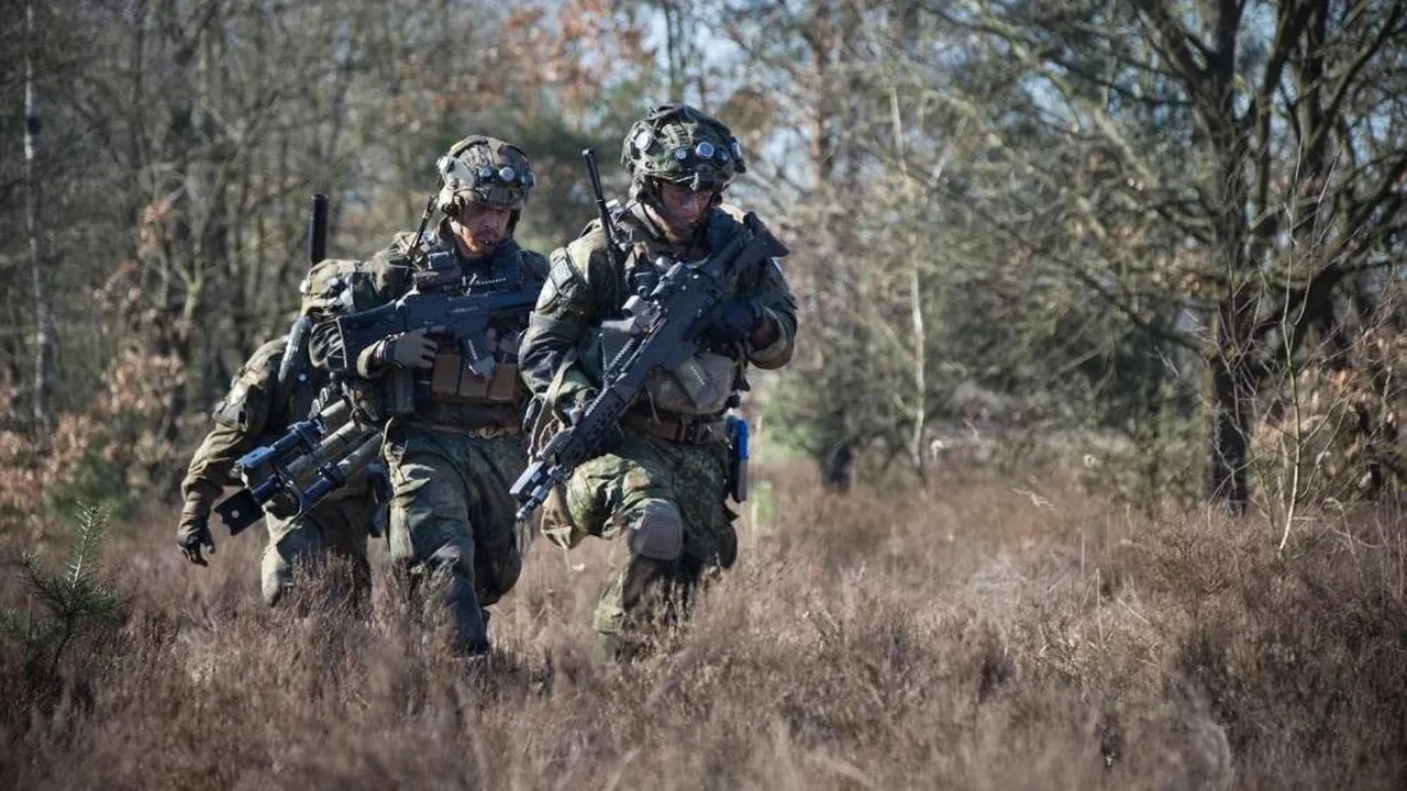 Şoförün molasını fırsat bildi, orduya ait 20 bin mühimmatı çaldı