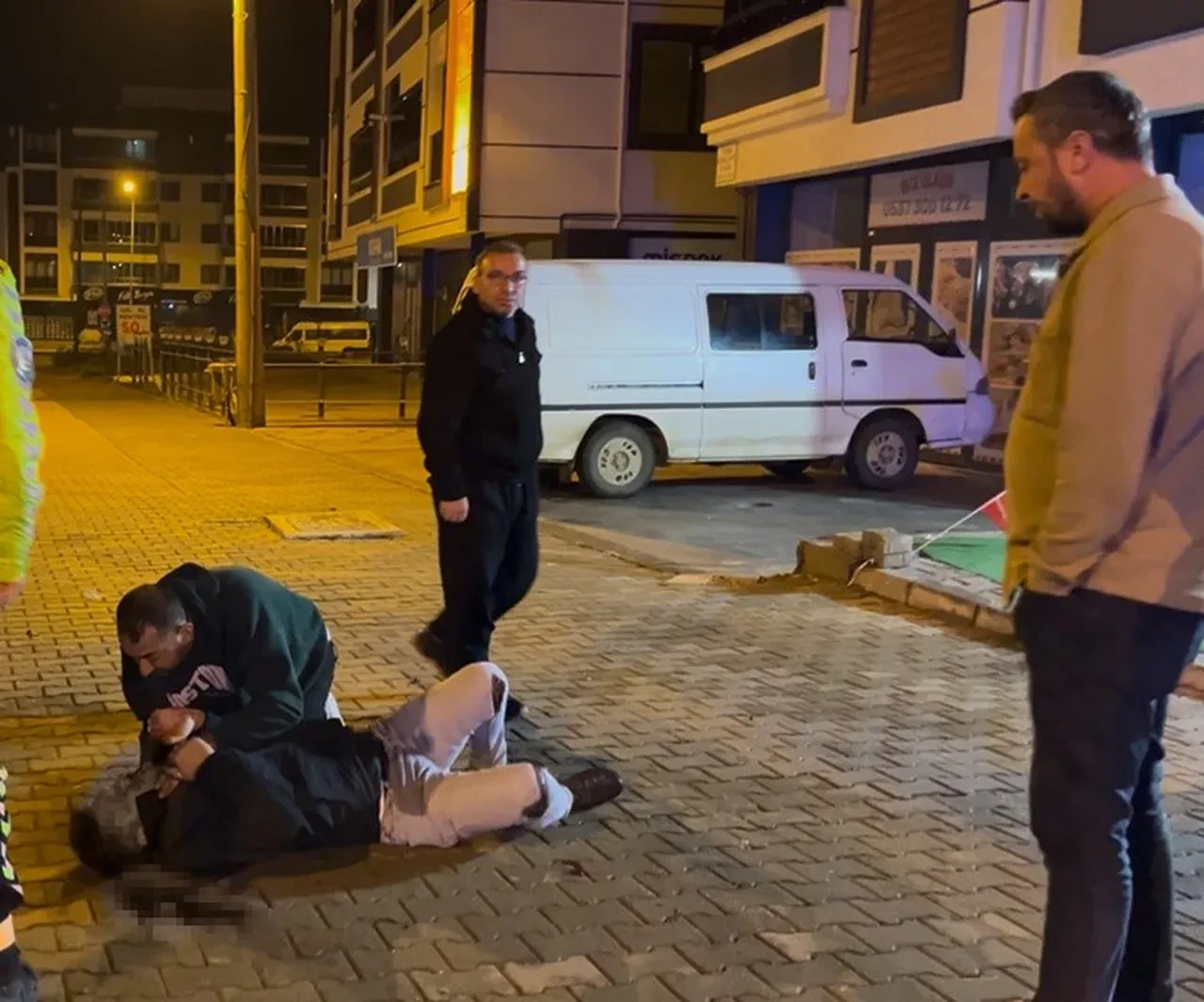 Tekirdağ'da motosiklet oto kurtarıcıya ok gibi saplandı