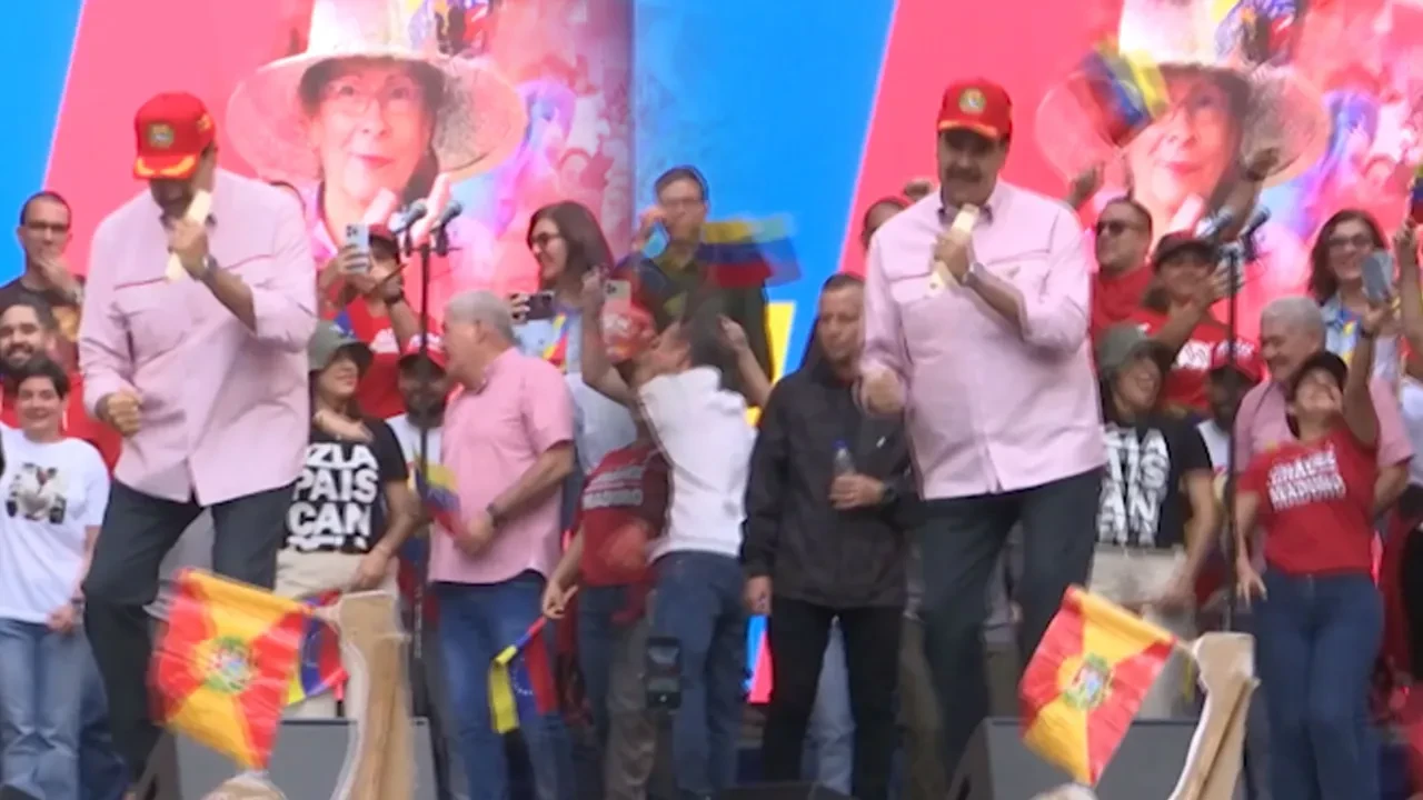 Venezuela lideri Maduro'dan ABD'ye 'danslı' barış mesajı