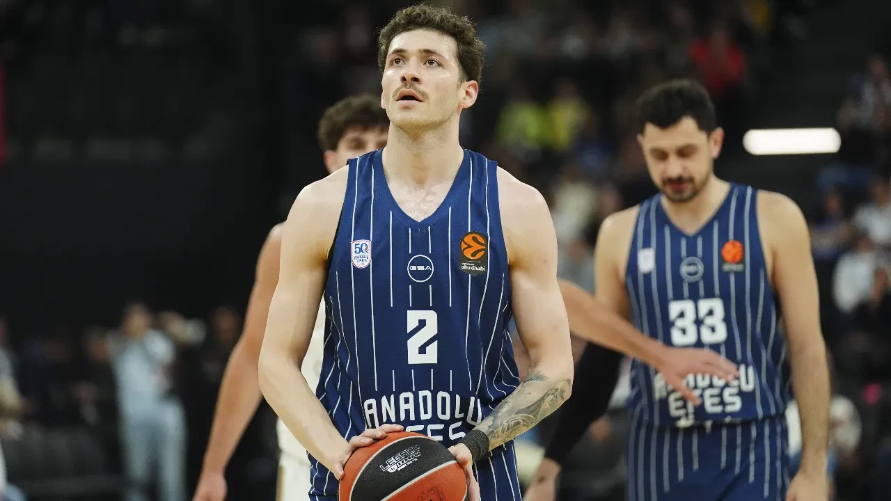 Anadolu Efes Dubai Basketbol maç skoru kaç kaç? Euroleague’de 11. Yenilgi