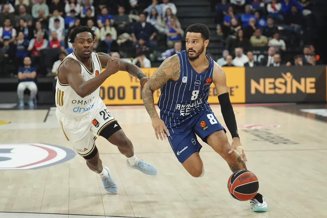 Anadolu Efes Dubai Basketbol maç skoru kaç kaç? Euroleague’de 11. Yenilgi