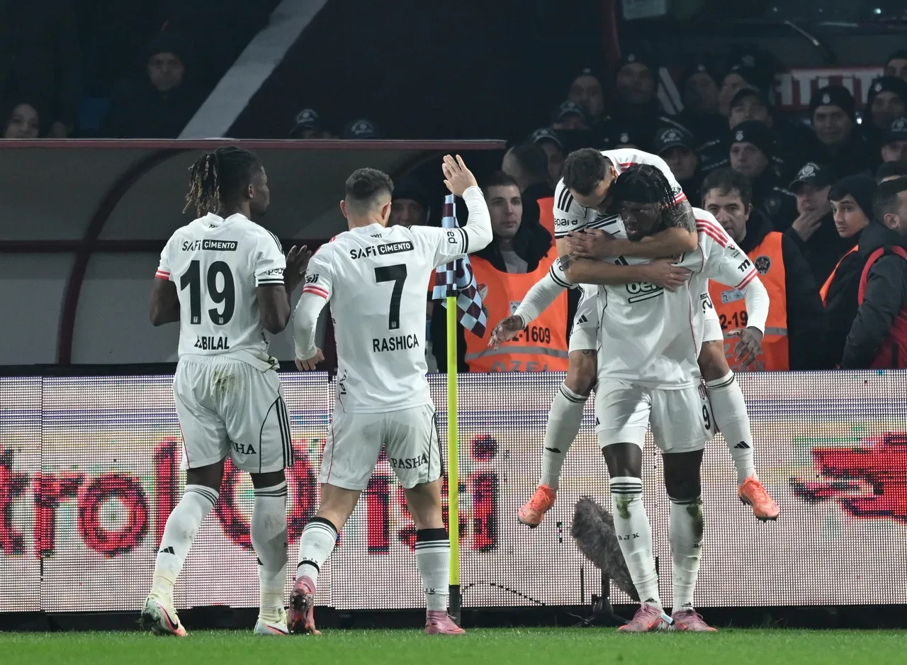 Beşiktaş - Rizespor maçı CANLI nereden izlenir? Süper Lig Beşiktaş - Rizespor maçı hangi kanalda, saat kaçta?