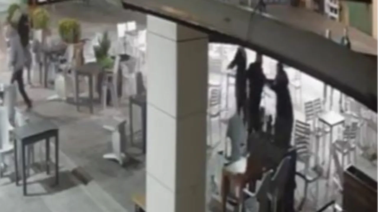 Bursa'da baba-oğuldan kan donduran saldırı...