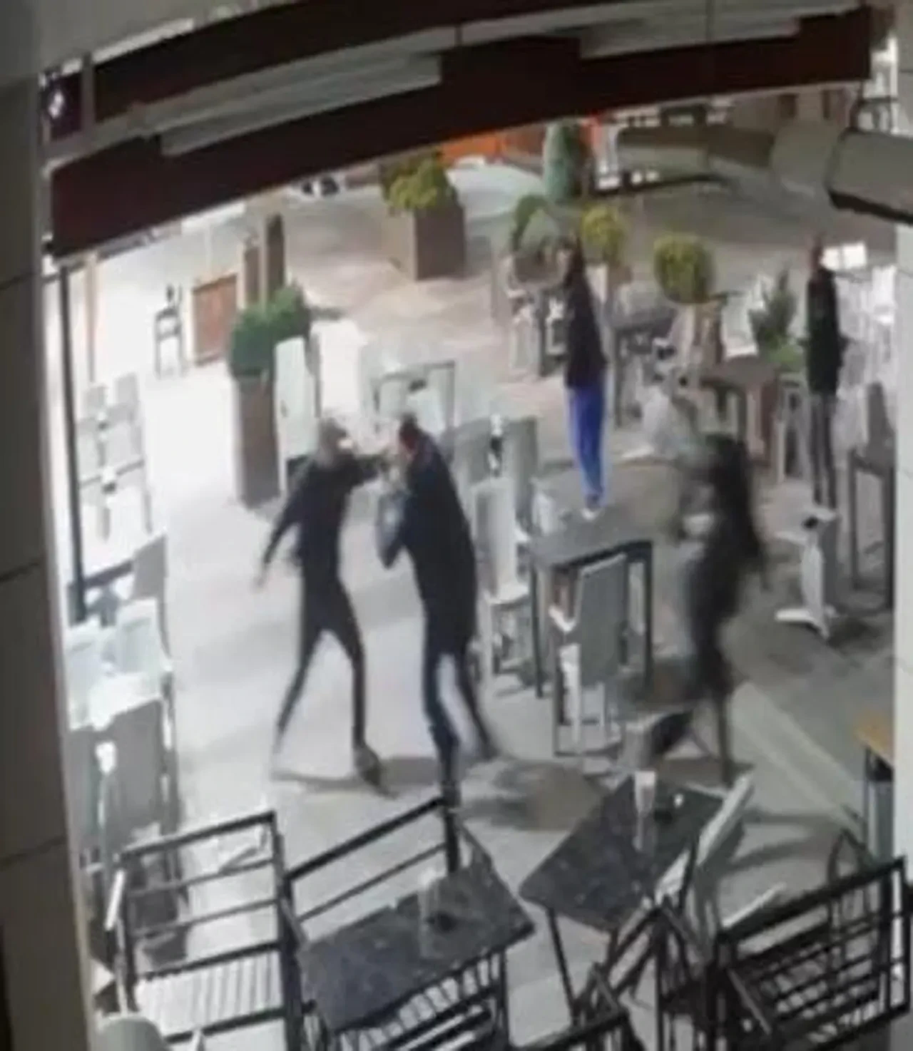 Bursa'da baba-oğuldan kan donduran saldırı...