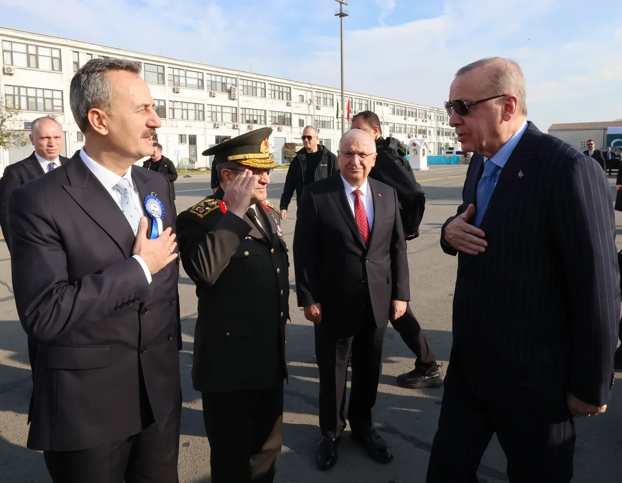 Cumhurbaşkanı Erdoğan 'yeni müjdeler olacak' diyerek duyurdu! 'Bugün Türk donanmasının gurur günü'