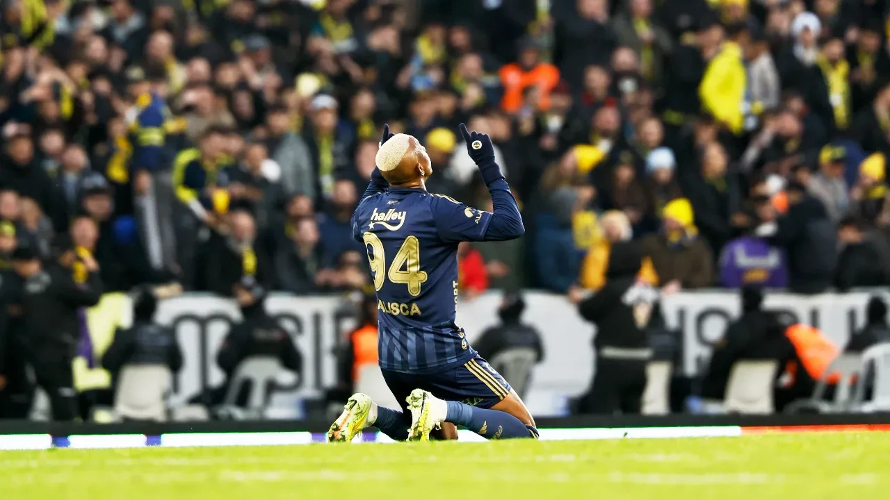 Fenerbahçe Eyüpspor deplasmanında da kazandı: Süper Lig'de kritik galibiyet!