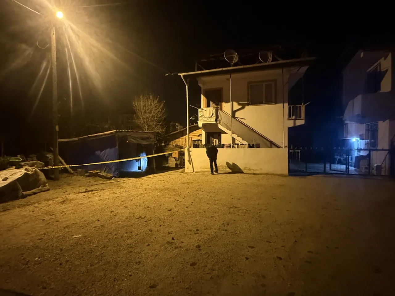 Konya'da kanlı sabah! Sokakta korkunç manzara, sesi duyan koştu 