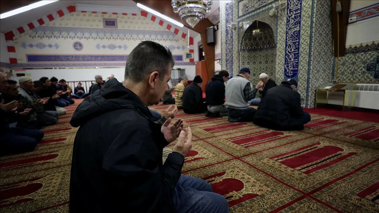 Yarın (21 Aralık) kandil mi, ne kandili? Kandil gecesi hangi gün? Dini günler listesi ve takvimi