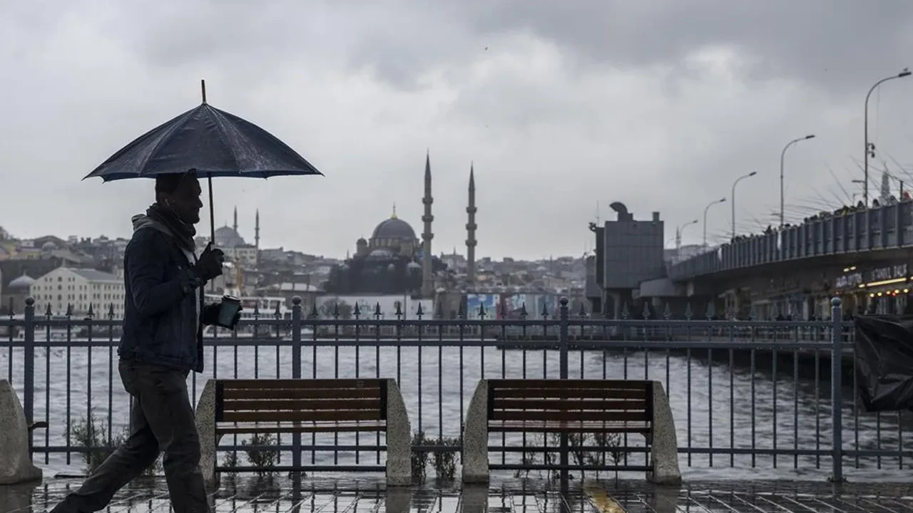 AKOM'dan İstanbul için yeni uyarı! Tarih verildi: Aralıklarla etkisini gösterecek