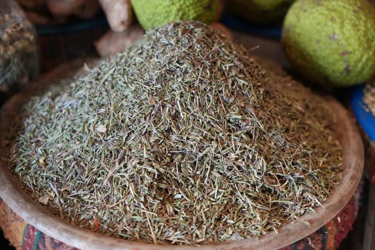 Bir tutamı yetiyor! Gripsavar içecek: Zahter 