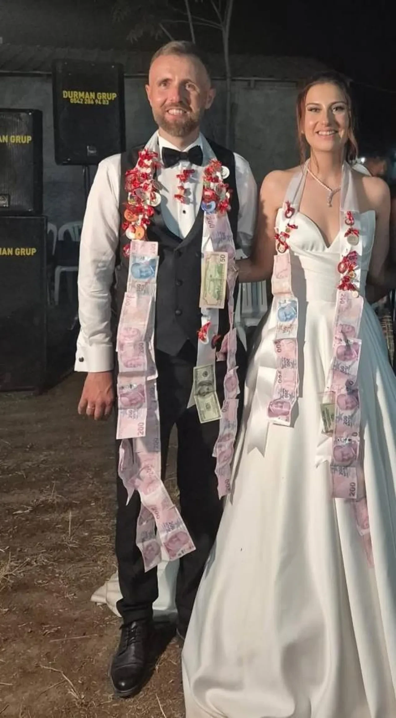 Çanakkale'de 5 kişinin yittiği ters yön kazasında Neslihan öğretmen detayı yürek yaktı! 8 yıl sonra annesiyle aynı kaderi paylaştı 