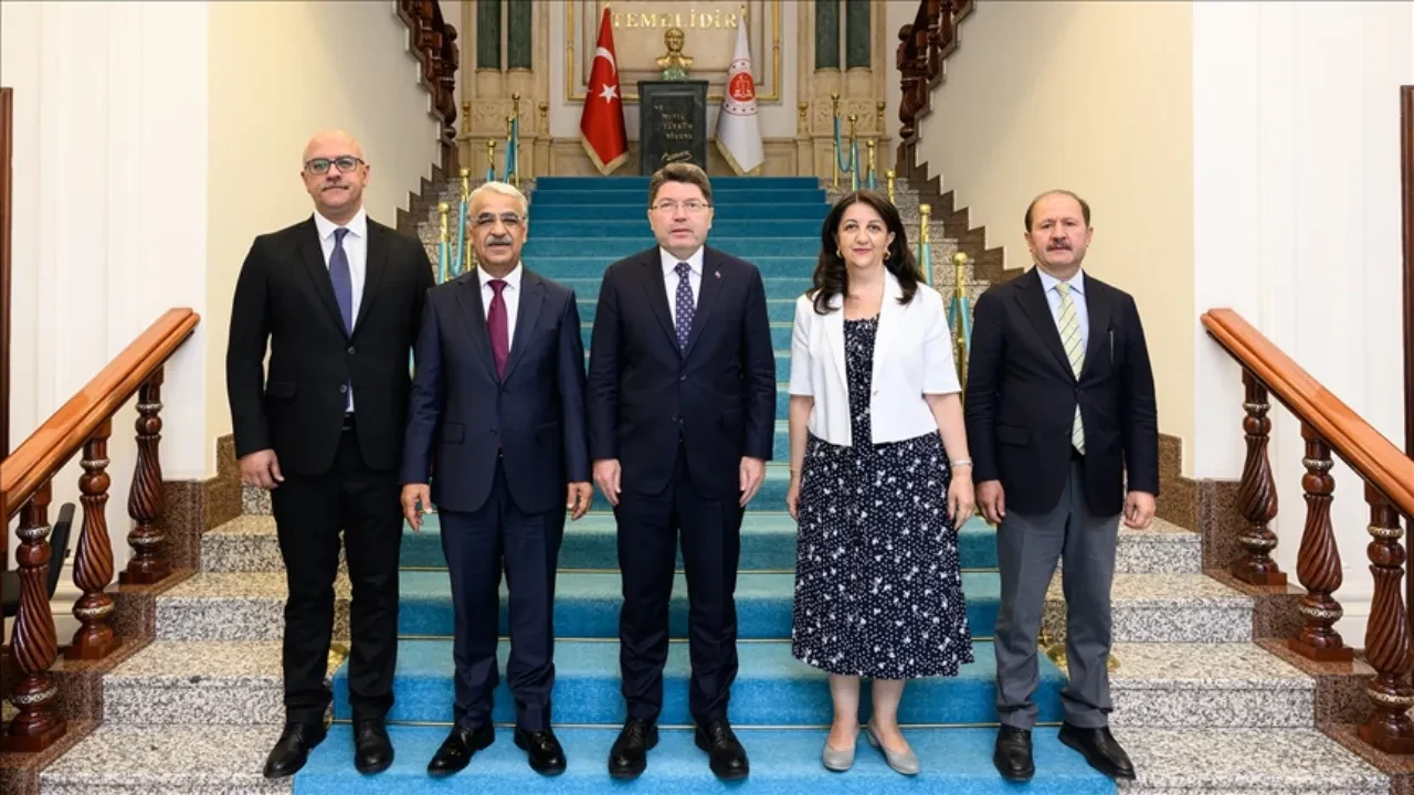 DEM Parti İmralı Heyeti'nin TBMM Başkanı ve Adalet Bakanı ziyaret günü belli oldu