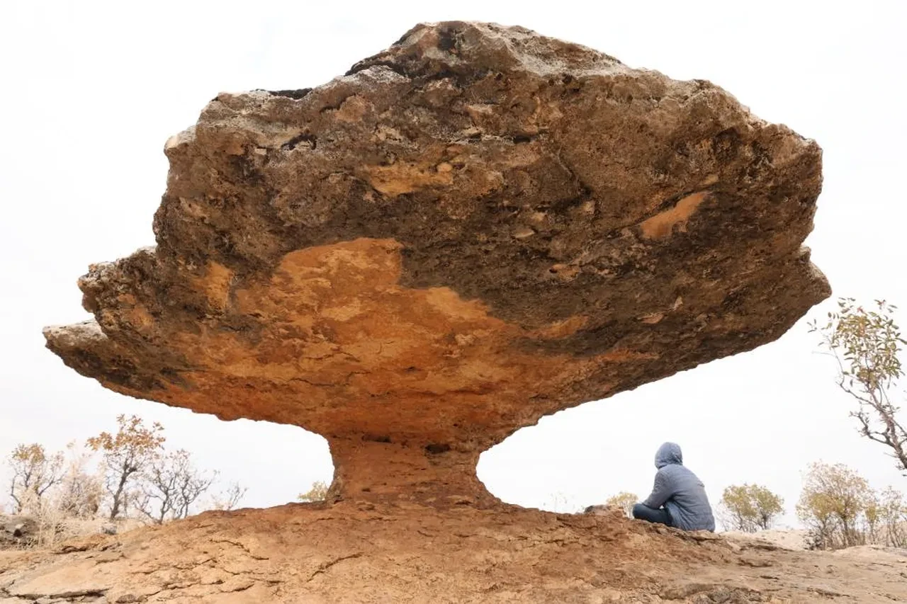 Diyarbakır'da buzul çağından kalma kaya! Hala hareket ediyor, görenler dönüp bir daha bakıyor