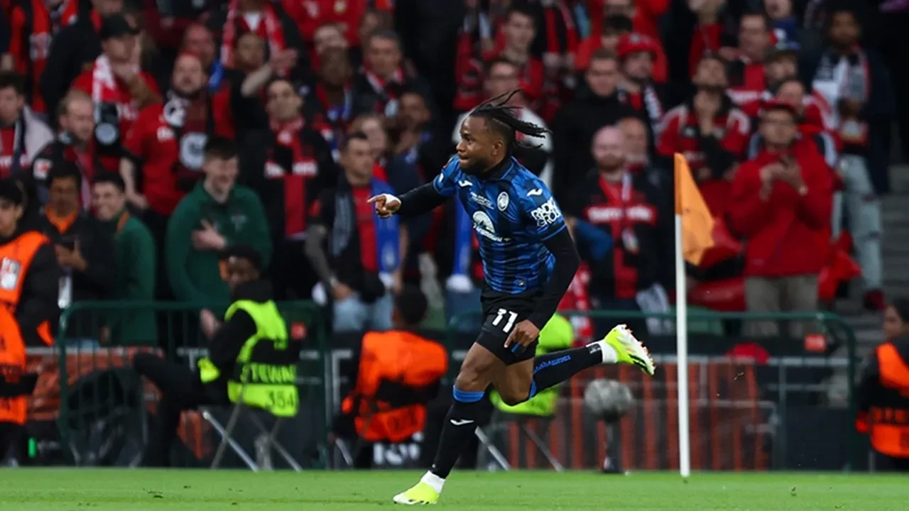 Fenerbahçe'den Galatasaray'ı kızdıracak transfer hamlesi! Ellerinden kapmak için kesenin ağzını açtılar