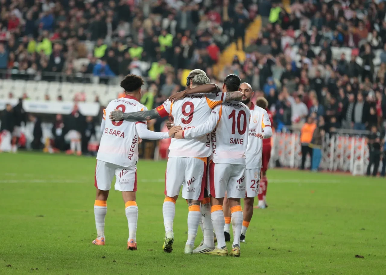 Galatasaray Kasımpaşa maçı canlı nereden izlenir, hangi kanalda? Süper Lig'in ilk yarısı sona eriyor