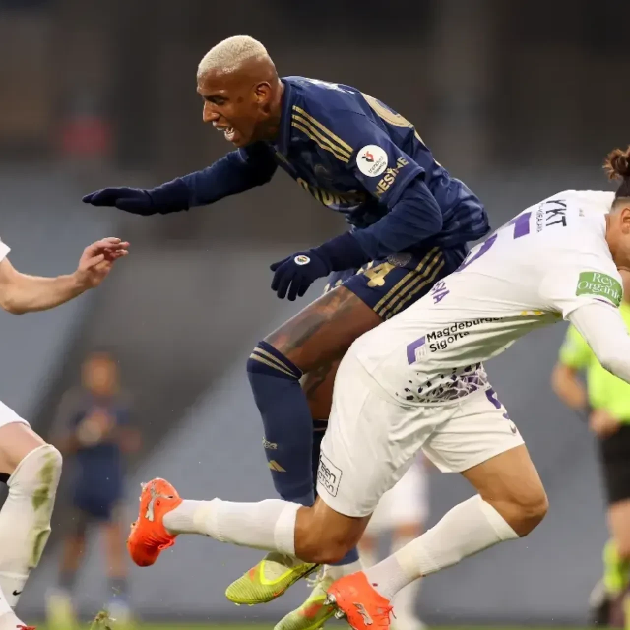 Talisca'dan Fenerbahçe'ye kötü haber