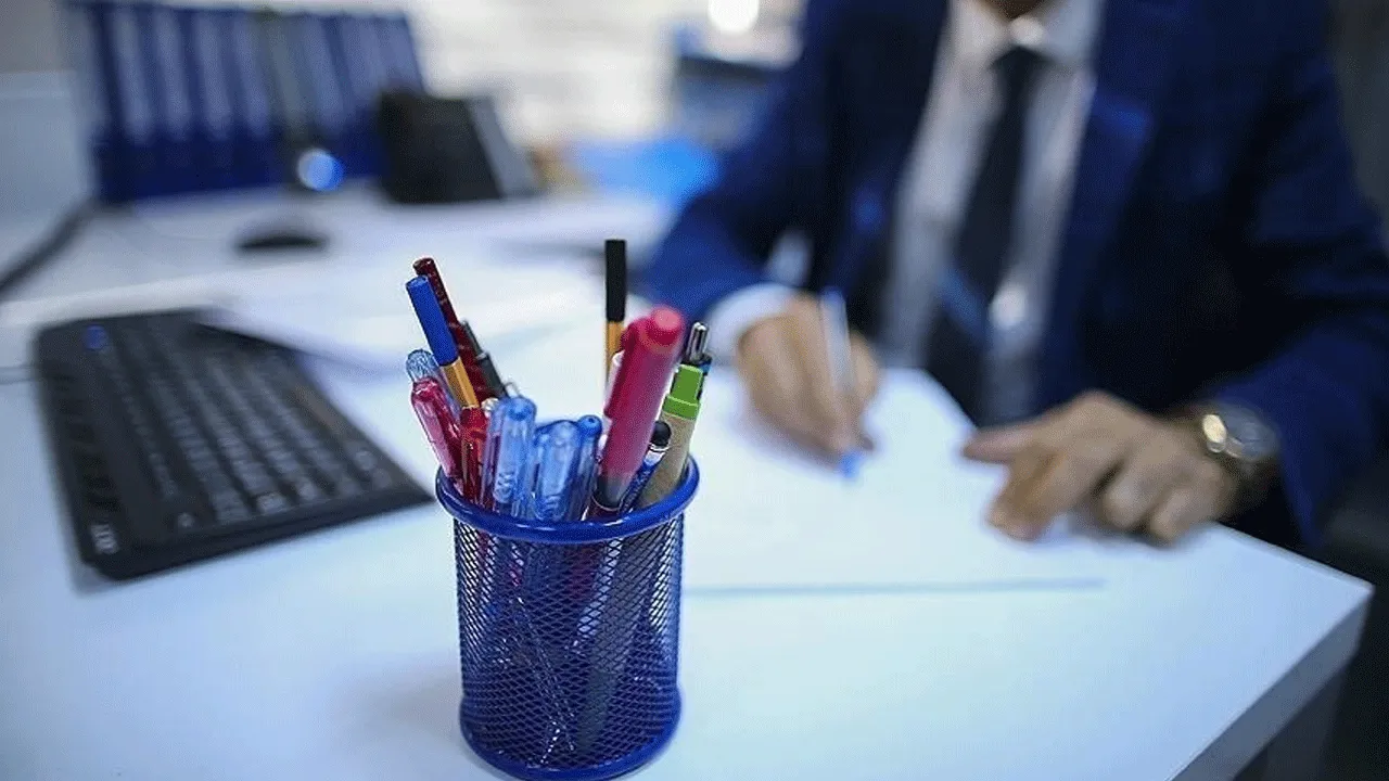 TBMM'ye dilekçe yağdı! Haftada 4 gün çalışma Meclis gündemine girdi