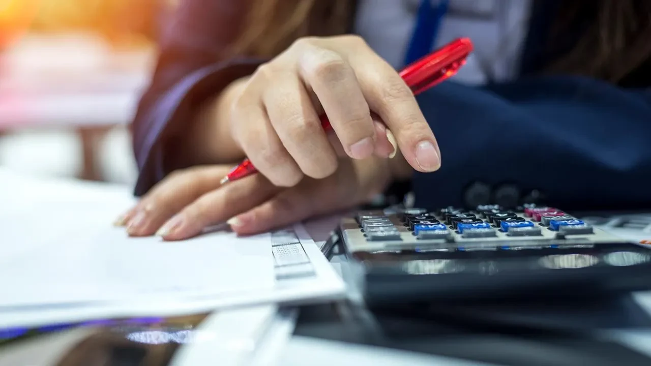 Yeni yılda hesaplar sil baştan! Ticaretten vergiye kalem kalem tüm değişimler