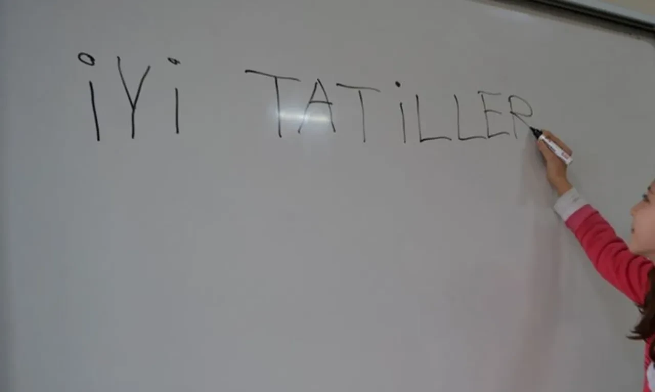 15 tatil ne zaman? 2026 okul tatil günleri için geri sayım!