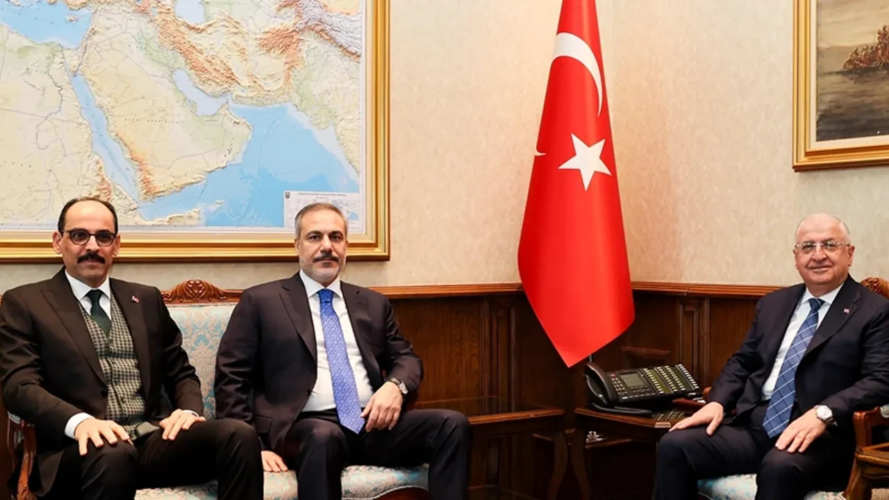 Suriye'de kritik temas! Bakan Fidan, Bakan Güler ve MİT Başkanı Kalın, Ahmed Şara ile görüşecek