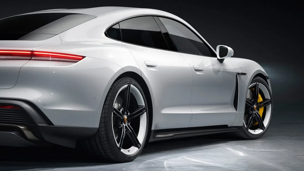 Eskiden lükstü şimdi ikinci el otomobil fırsatı oldu! İşte değeri düşen araçlar