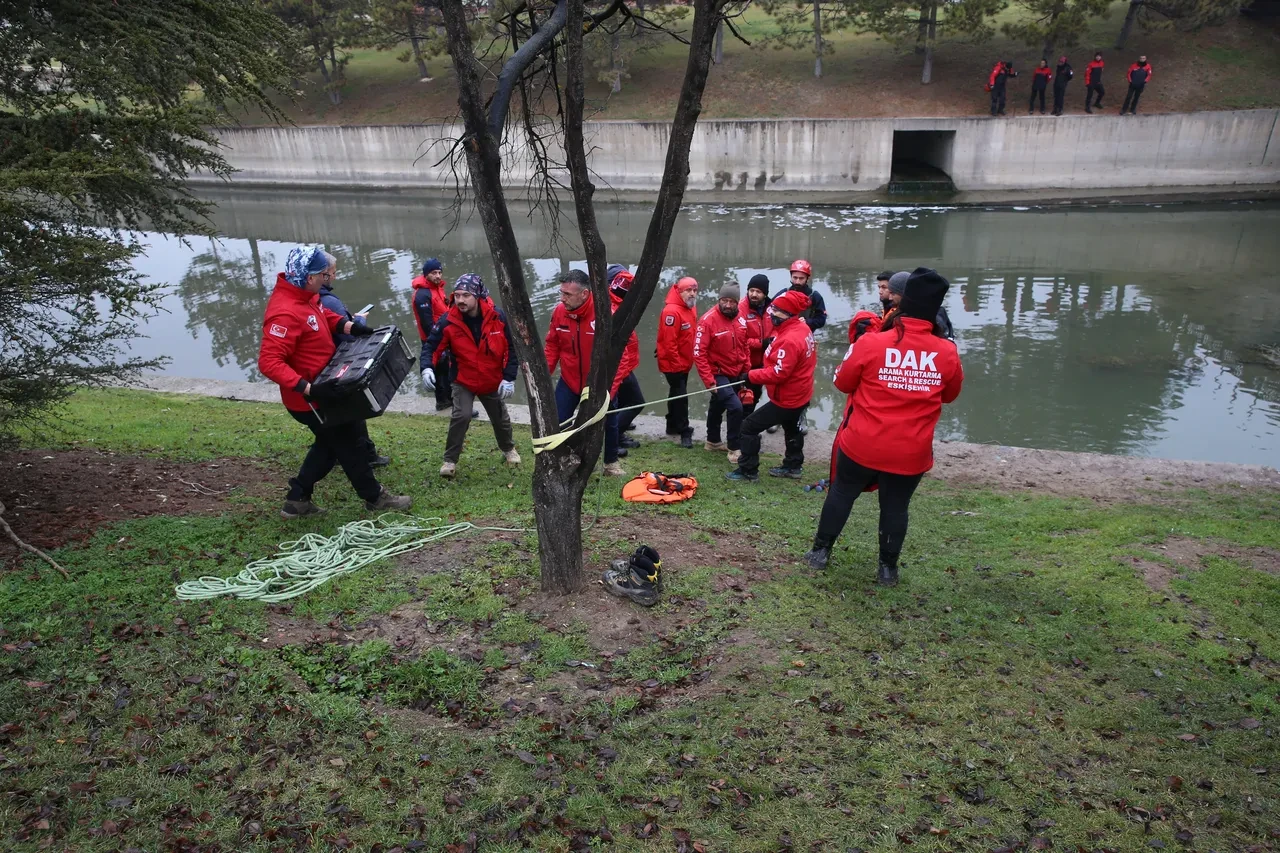 Eskişehir'de esrarengiz kayıp! Sırra kadem basan öğretmen 6 gündür aranıyor  