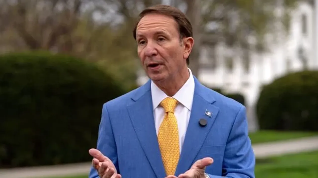 Grönland'i satın almak isteyen ABD Başkanı Trump'tan tepki çeken hamle