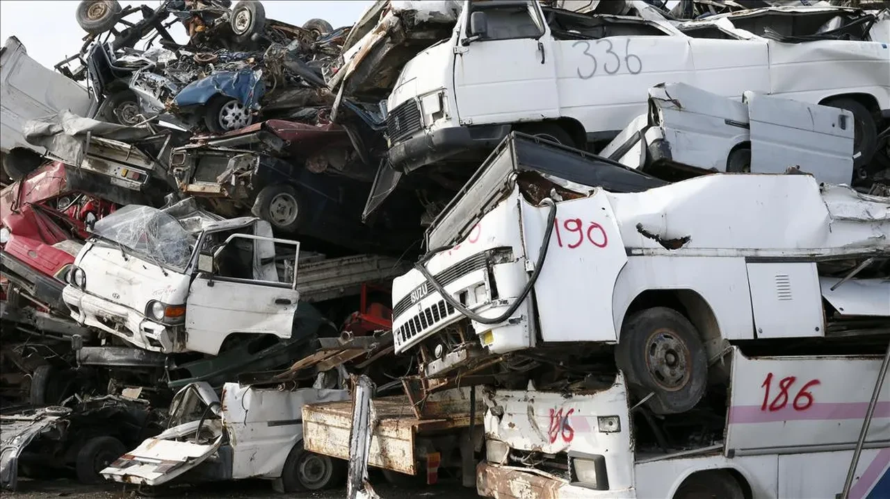 Hurda teşviki yasası çıktı mı, ne zaman çıkacak? 2025 hurda teşviki ile alınabilecek arabalar listesi
