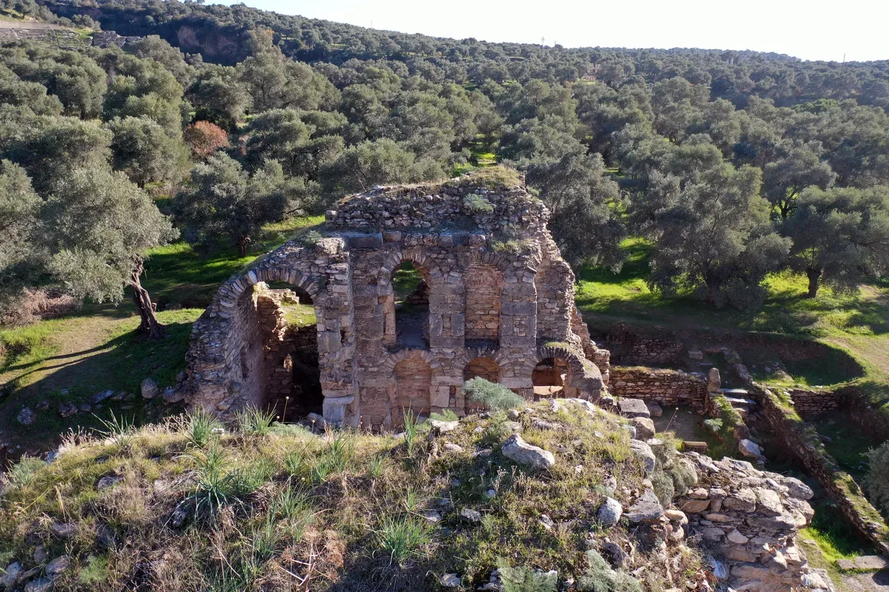 Nysa Antik Kenti'nde izine az rastlanır keşif: 1800 yıl önce bu basamakları kullanmışlar