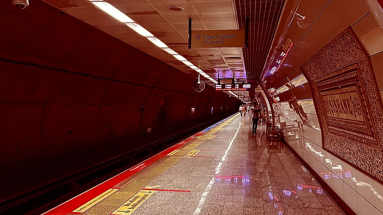 Şişhane metro istasyonunda intihar girişimi! İstasyon geçici olarak kapatıldı