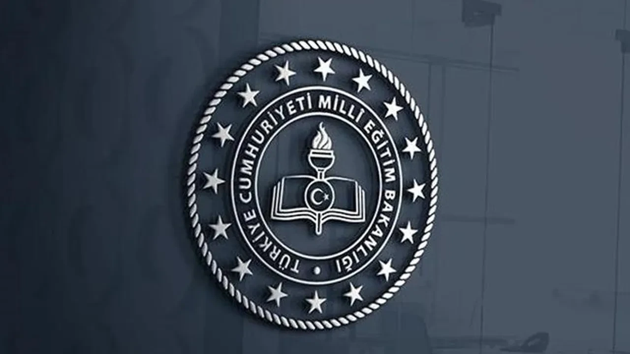 Yüzbinlerce çocuğun okula gitmediği iddiası! MEB'den açıklama geldi