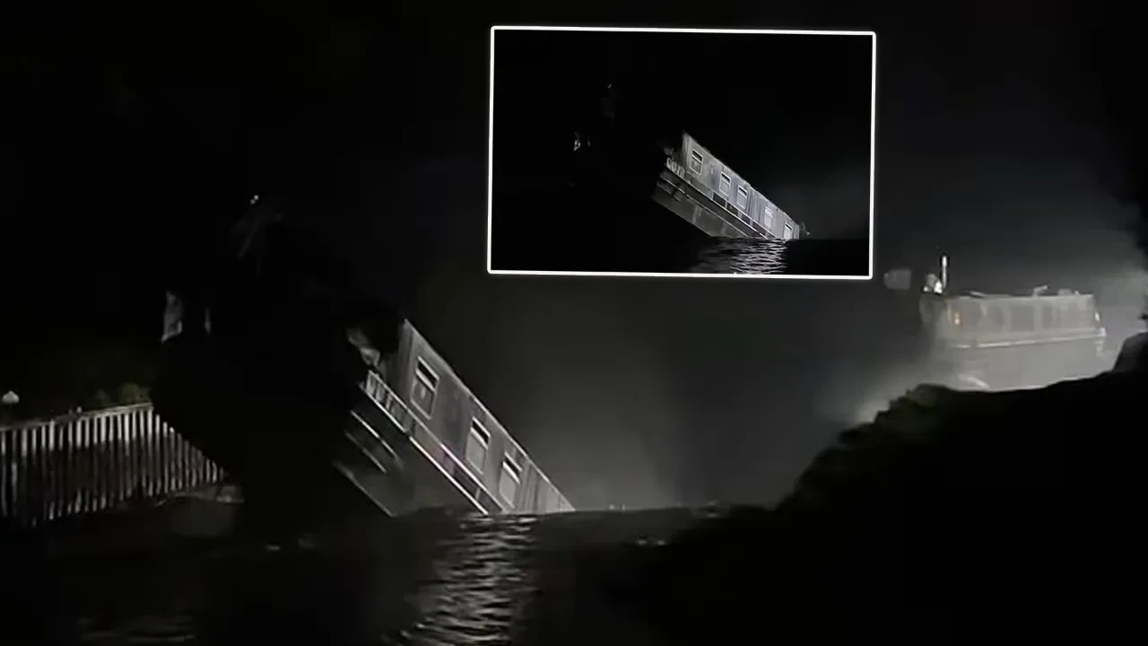 Dev çukur hem kanalı hem tekneleri böyle yuttu