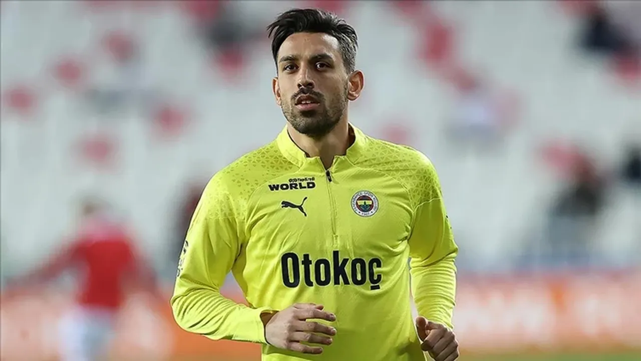 Fenerbahçe başka takım bulmasını istedi! Milli futbolcu ile ayrılık kararı