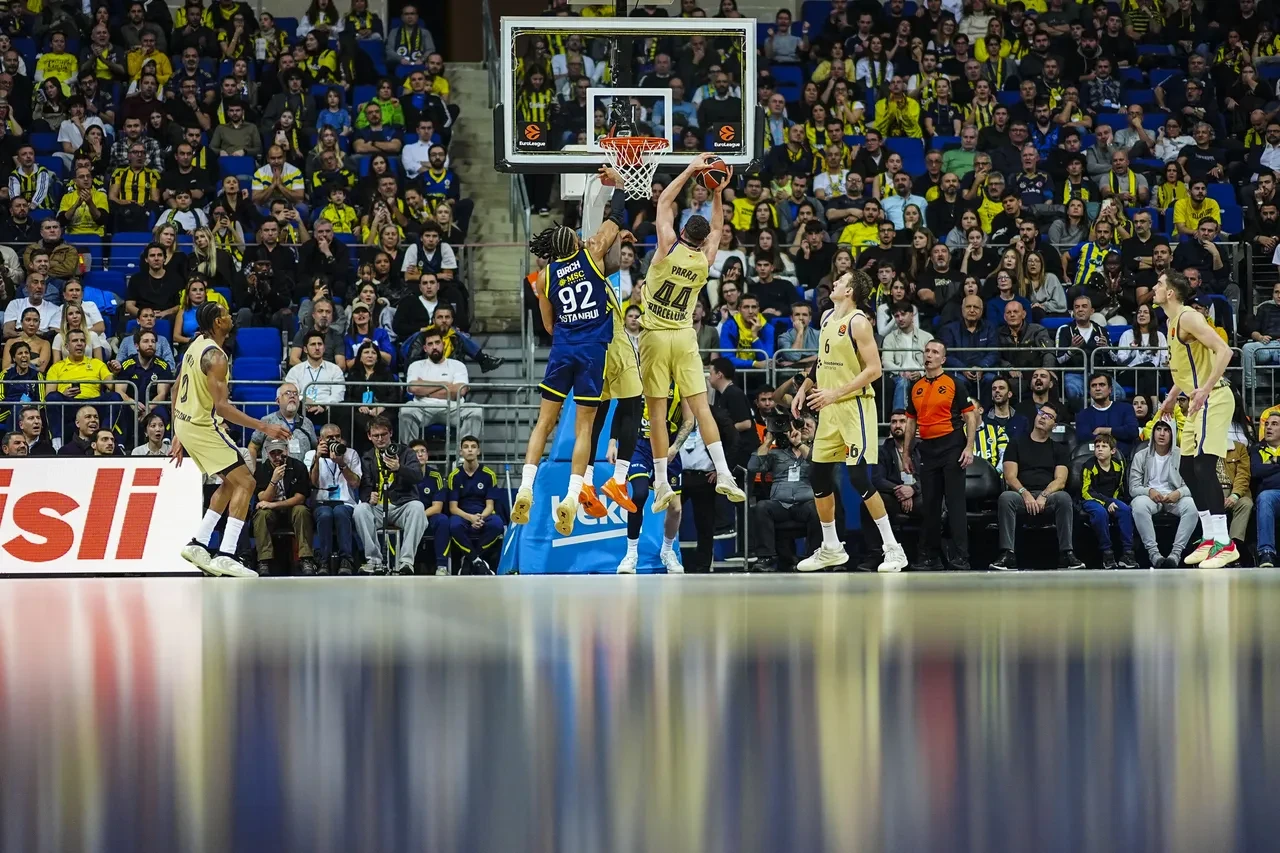 Fenerbahçe Beko Barcelona maç skoru kaç kaç? EuroLeague'de rakibini son topla ezdi