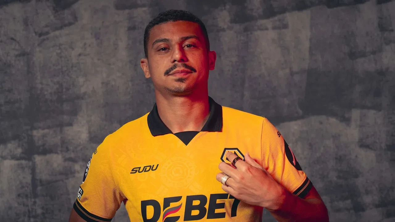 Galatasaray'dan orta saha operasyonu: Okan Buruk listeyi verdi, yönetim düğmeye bastı!