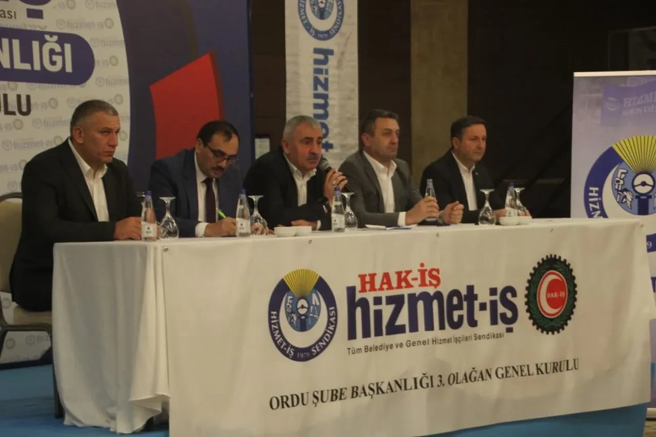 HAK-İŞ: Asgari ücret evli ve çocuklu işçiye göre belirlenmeli