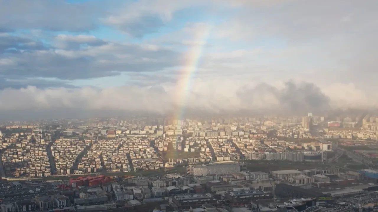 İstanbul’da yağmur sonrası gökkuşağı sürprizi