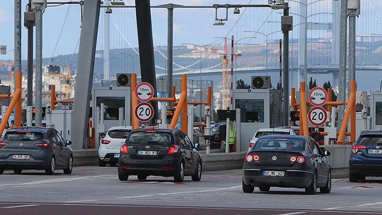 Köprü ve otoyol ücretlerine zam! Bakan Uraloğlu duyurdu
