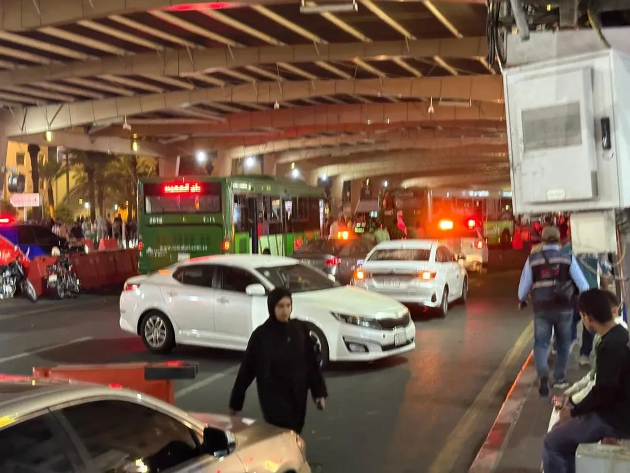 Mekke'de ring otobüsü Türk kafileye çarptı: Ölü ve yaralılar var