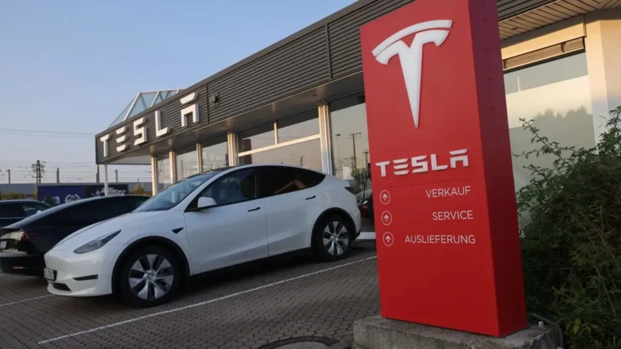 179 bin Tesla Model 3 için güvenlik incelemesi