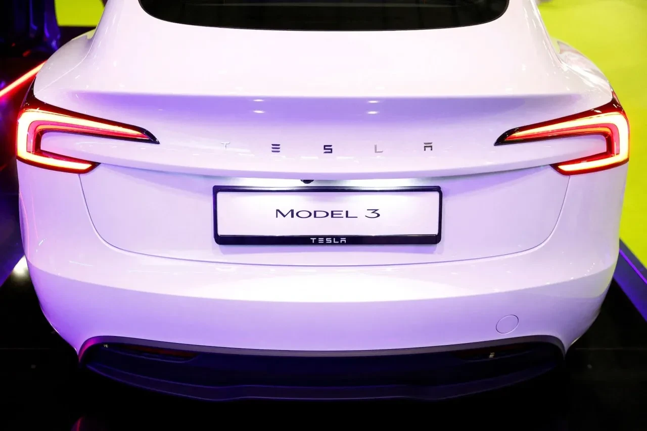 179 bin Tesla Model 3 için güvenlik incelemesi