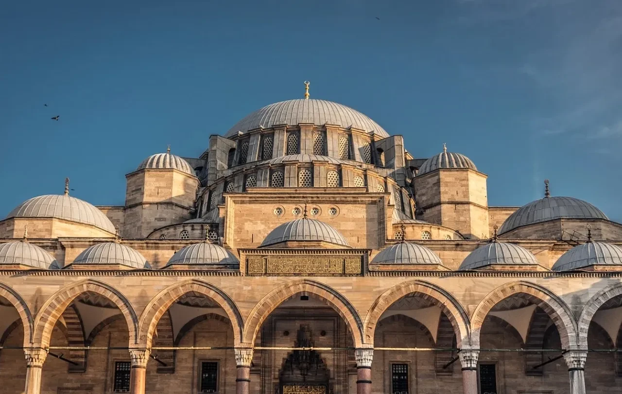 2026 Kandil Günleri! Diyanet 2026 dini günler ve geceler takvimi açıklandı