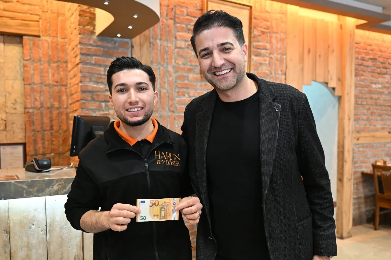 50 lira diye 50 euro bahşiş verdi! Ertesi gün arayıp parasını geri istedi