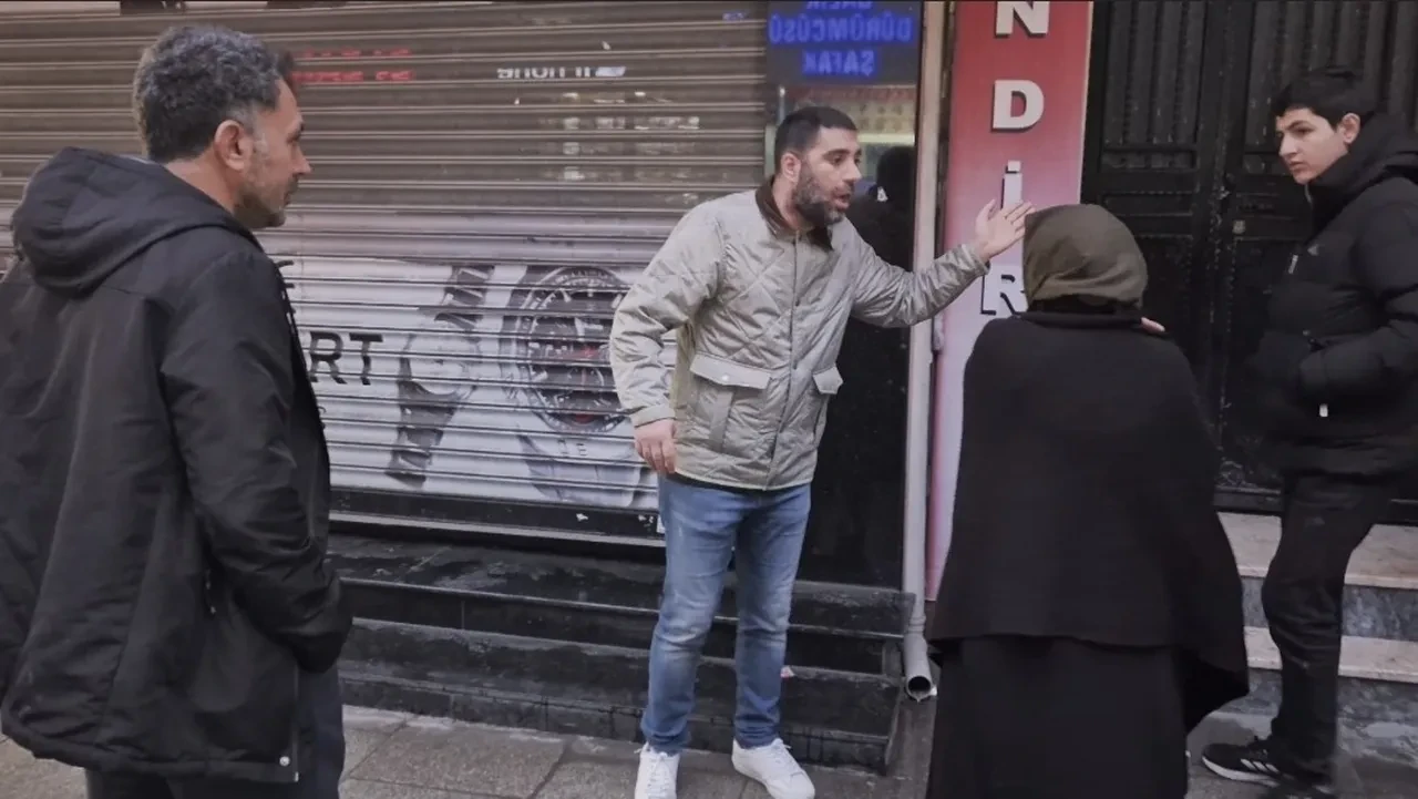 Bir kuyumcu vurgunu daha! Altınları alıp ortadan kayboldu