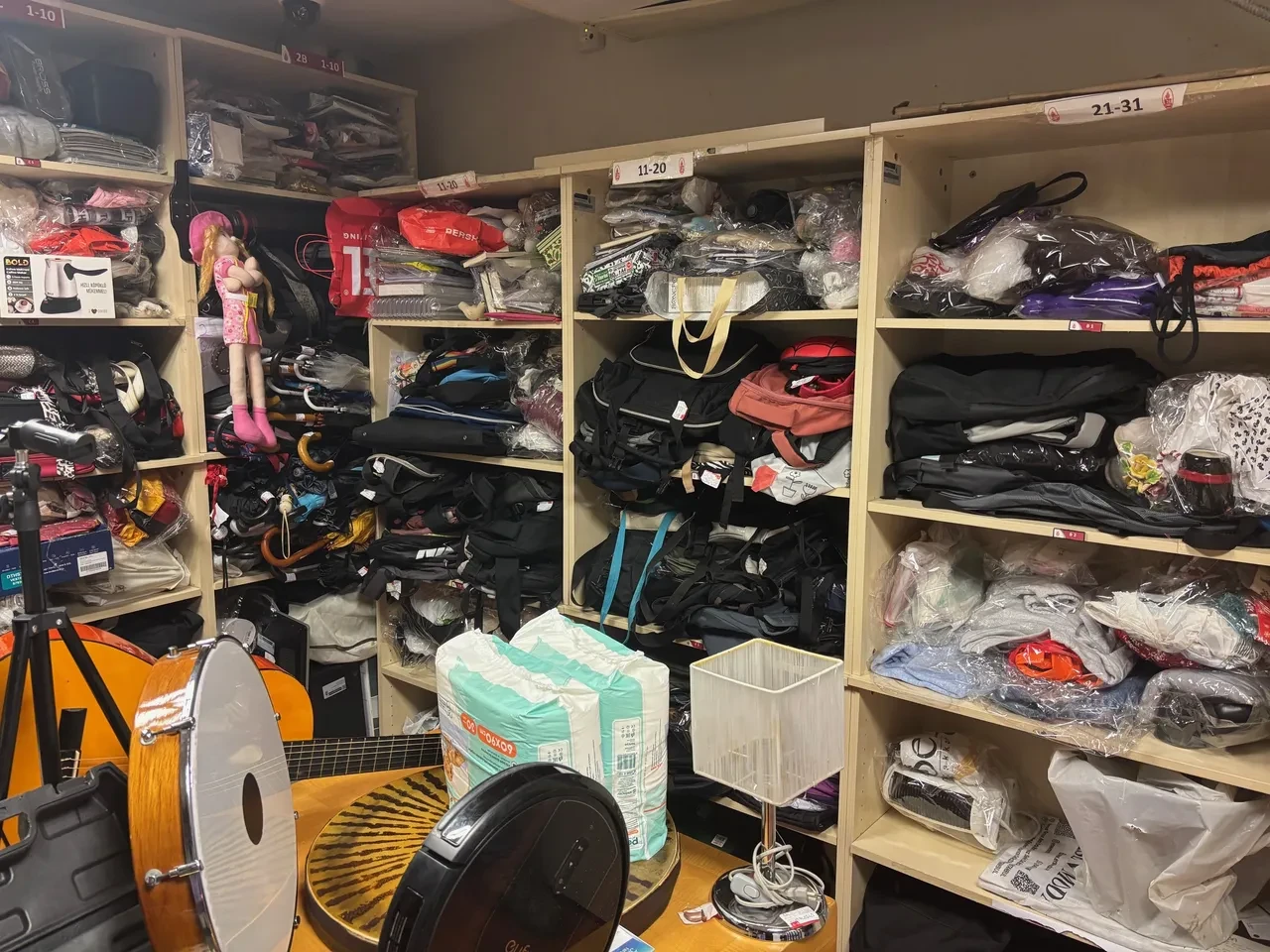 Bisiklet, merdiven, ütü bile var! Hepsi İETT’de unutuldu, sahipleri bulunmazsa satılacaklar