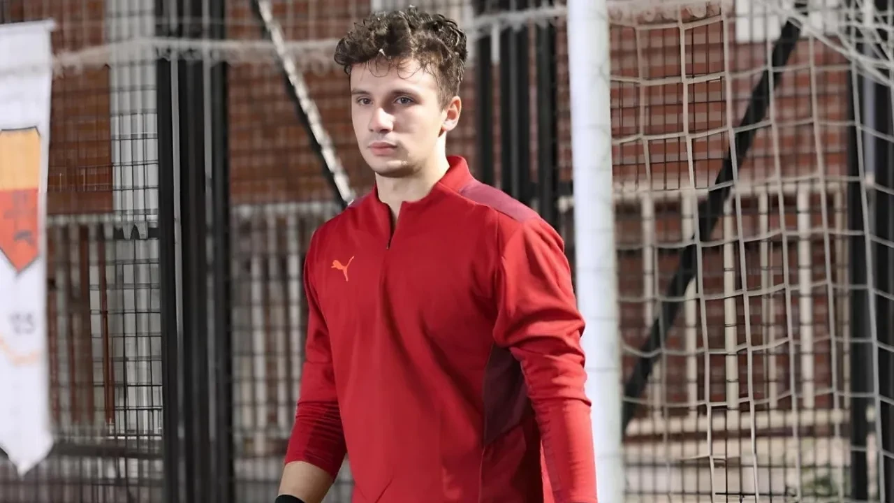 Geçimini 'kiralık kaleci' olarak sağlıyor! Detaylar halı saha müdavimlerini hayrete düşürdü