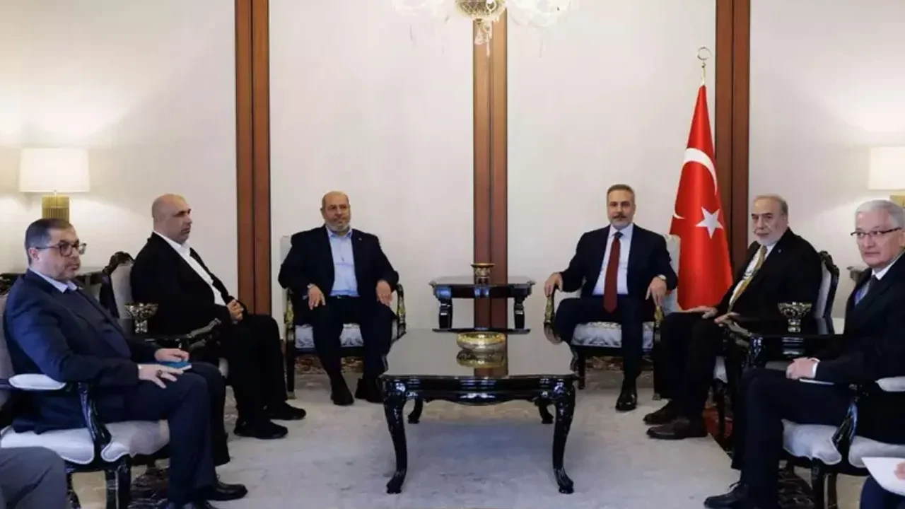 Hakan Fidan'dan kritik temas! Hamas heyeti ile görüştü 
