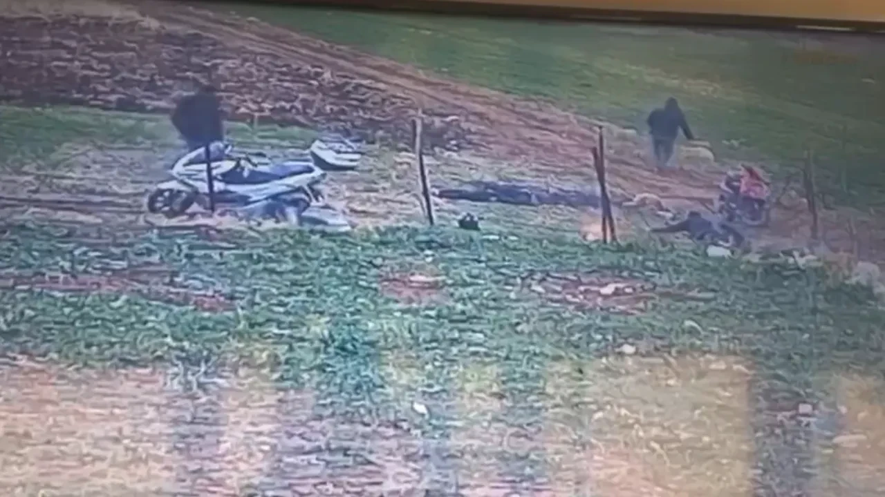 Madde etkisindeki şahıslar tek tek yere yığıldı! Vahim anlar kamerada