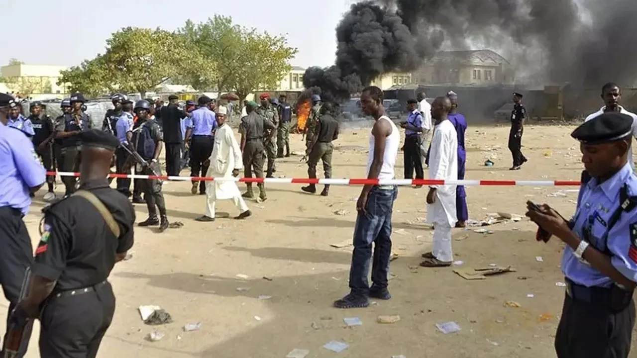 Nijerya'da camiye hain saldırı! Bombalı saldırıda 7 kişi hayatını kaybetti
