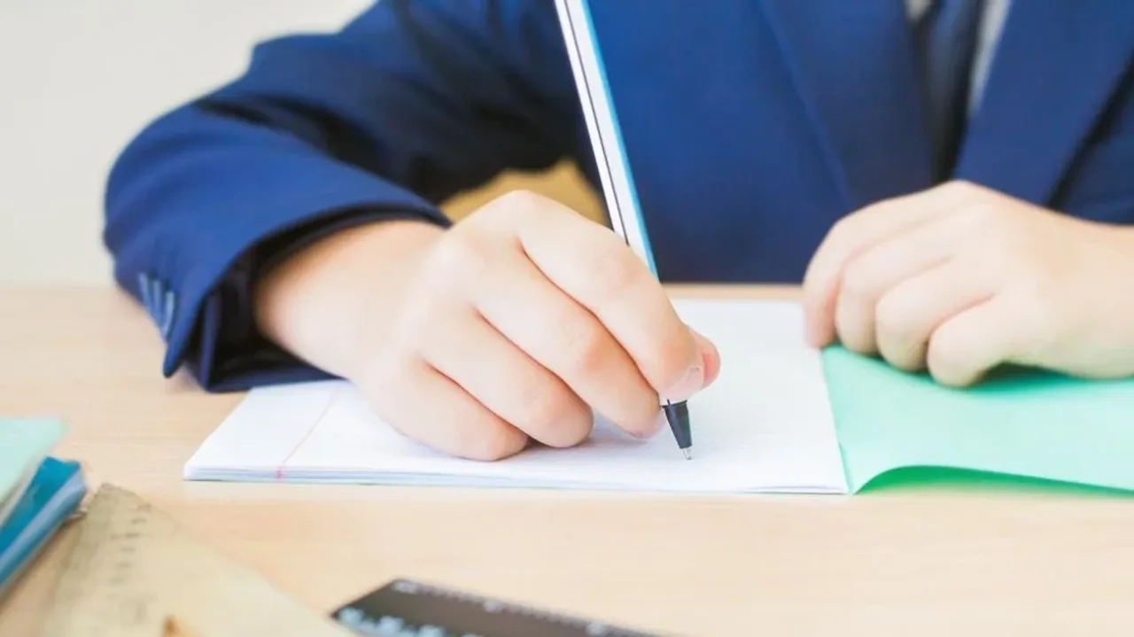 15 tatil ne zaman okullar hangi gün kapanacak? Yarıyıl tatili için geri sayım